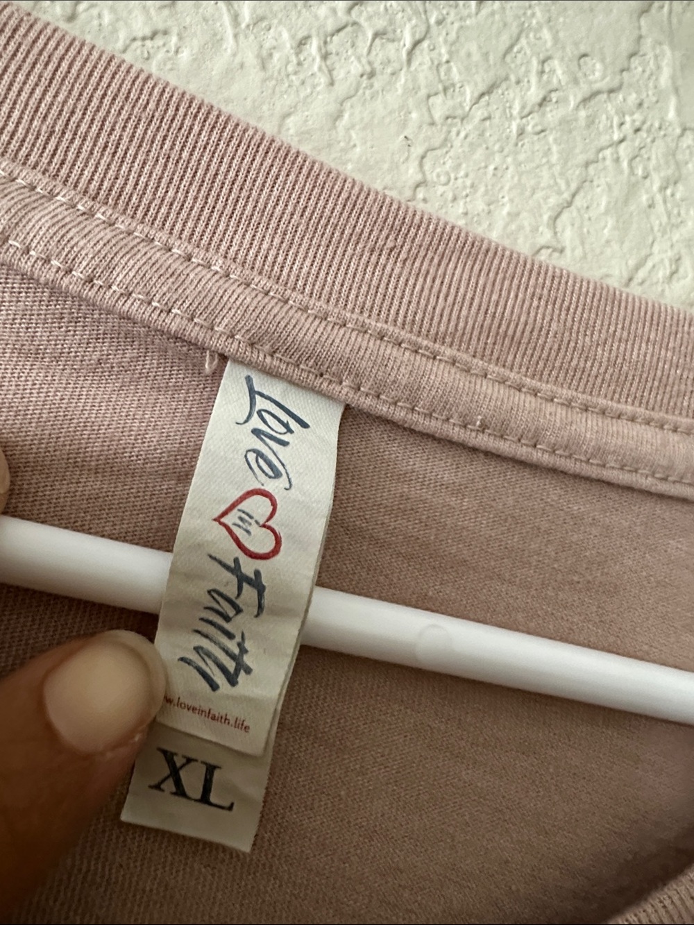 Love in Faith Dusty Pink “Consider the Wildflowers” Graphic Tee XL - Picture 10 of 10